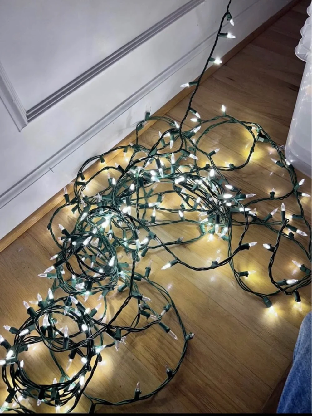 Target 35' White LED Mini String Lights on Green Wire GUC 🌲